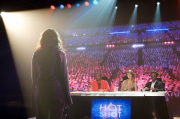 Black-Mirror-3-2-ep-586x390